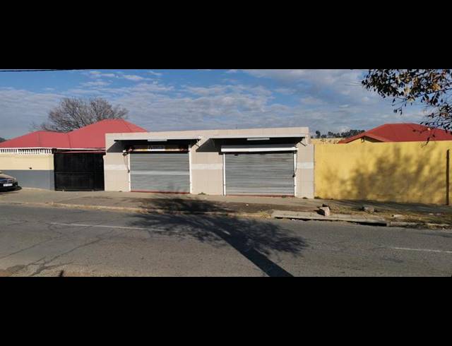 RETAIL PROPERTY TO RENT IN WEST TURFFONTEIN